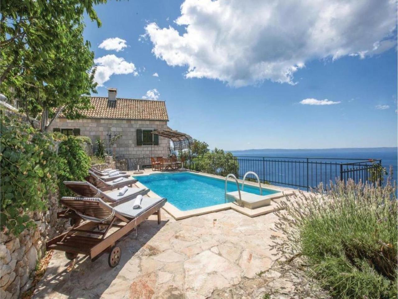 House Holiday home Brela